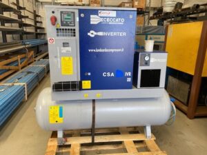 Compressore usato Ceccato mod. CSA 15 hp INVERTER con serbatoio ed essiccatore